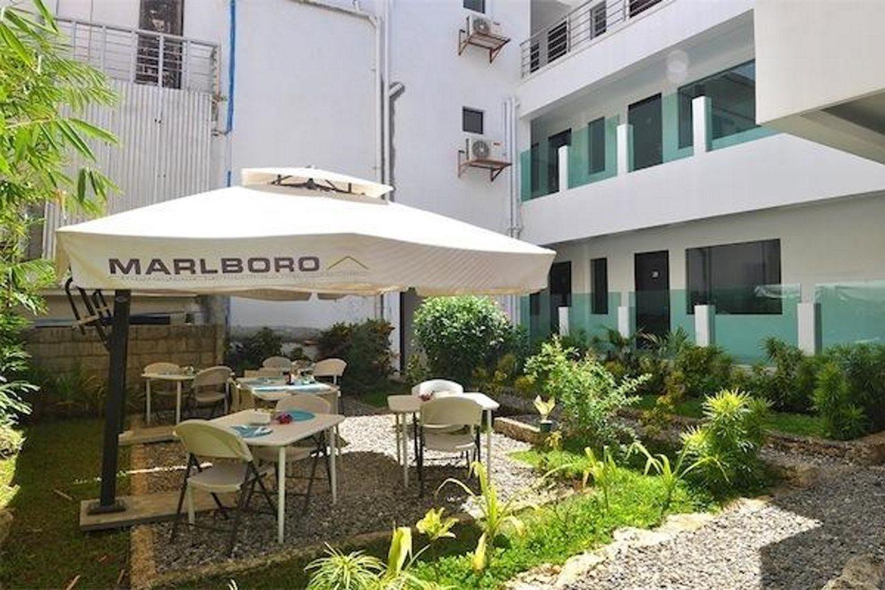 Erus Suites Hotel Boracay Manoc-Manoc Exterior foto