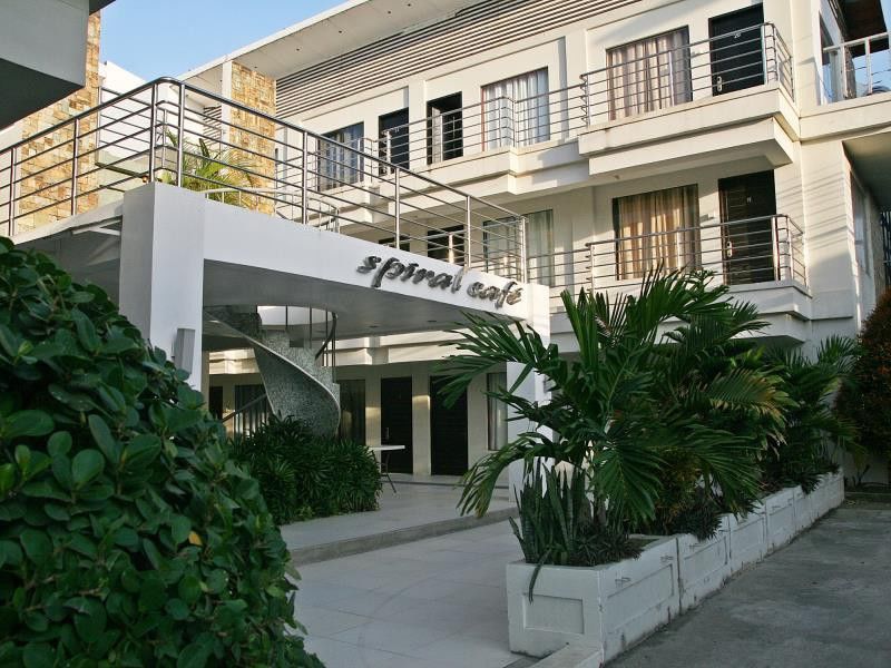 Erus Suites Hotel Boracay Manoc-Manoc Exterior foto